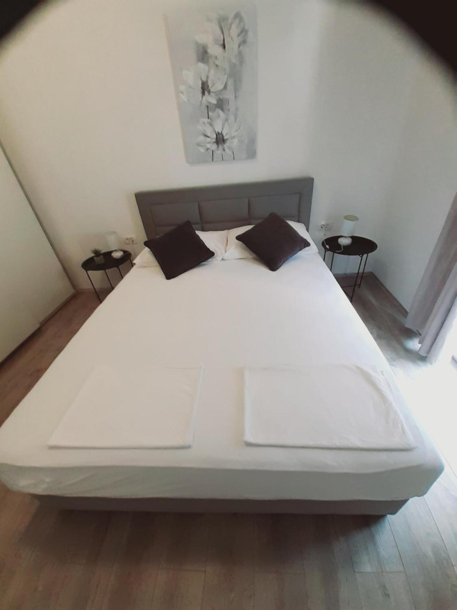 Tonka Apartments グラダツ 部屋 写真