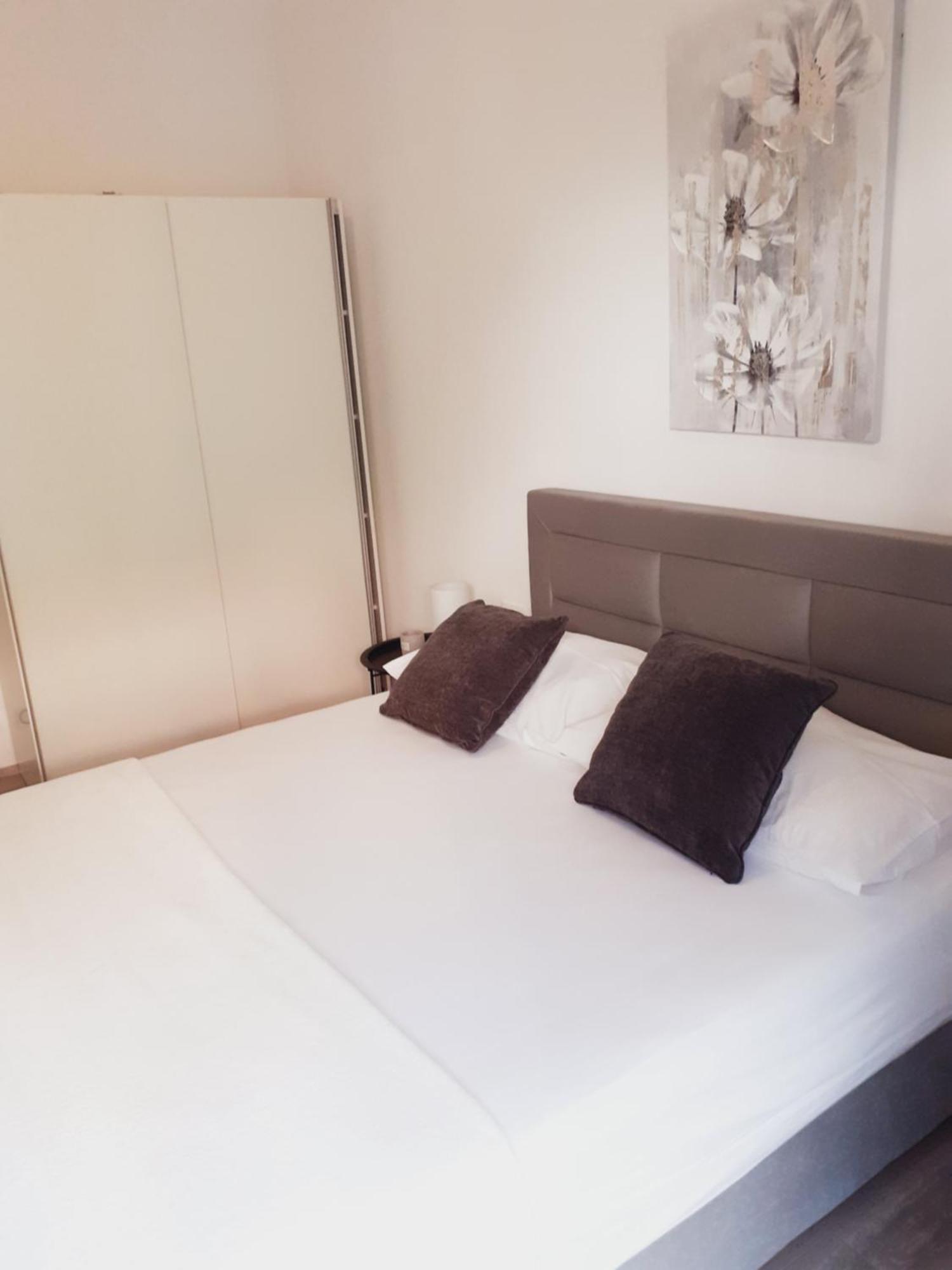 Tonka Apartments グラダツ 部屋 写真